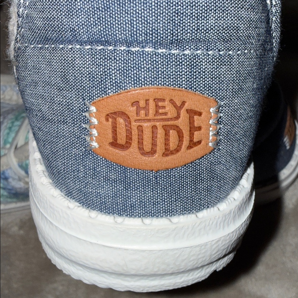 Hey Dude Womens Size W10, Wendy Crochet shoe collection, very cute! - Picture 5 of 7